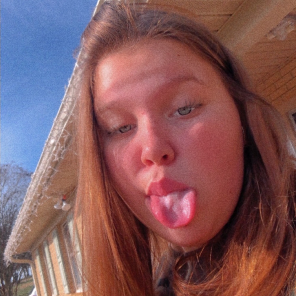 Meet your Posher, Makenly